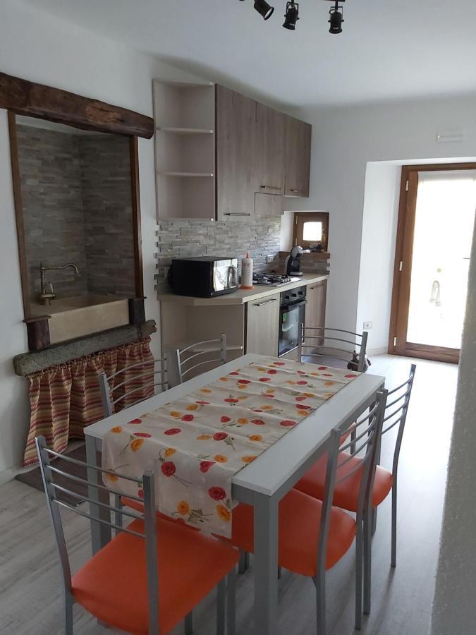 Casa Cimavilla Con Parcheggio Privato Gratuito Crevoladossola Kültér fotó