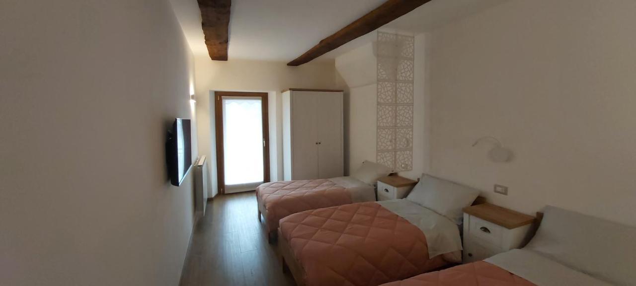 Casa Cimavilla Con Parcheggio Privato Gratuito Crevoladossola Kültér fotó