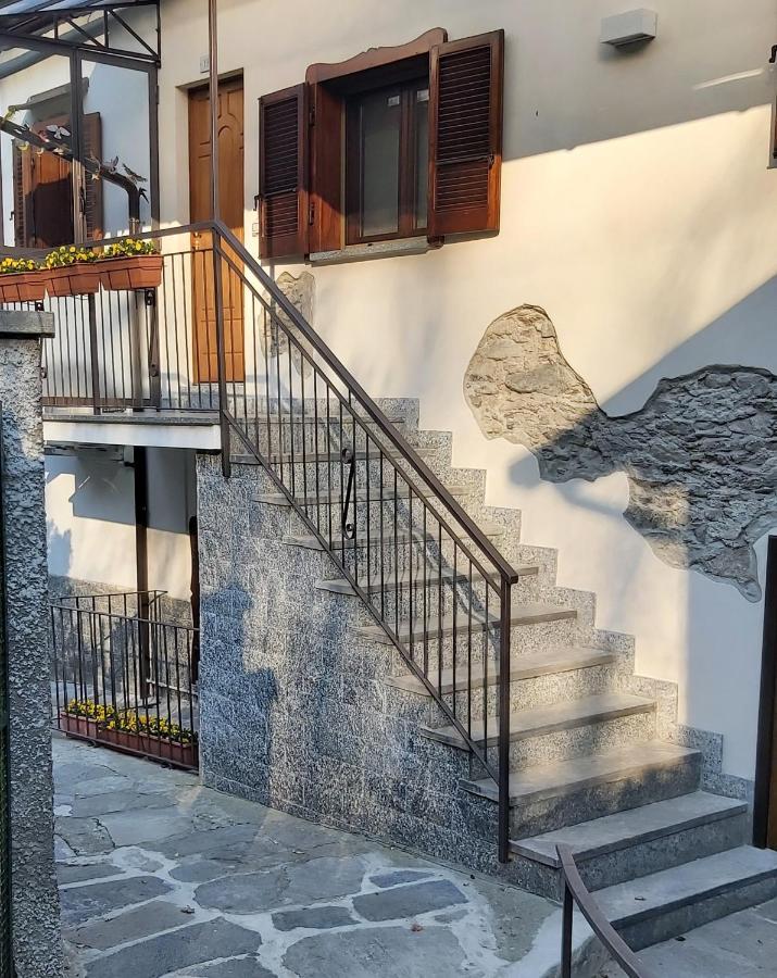 Casa Cimavilla Con Parcheggio Privato Gratuito Crevoladossola Kültér fotó